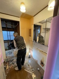 上質な空間を優雅に彩るラピシアカウンター　世田谷区H様邸